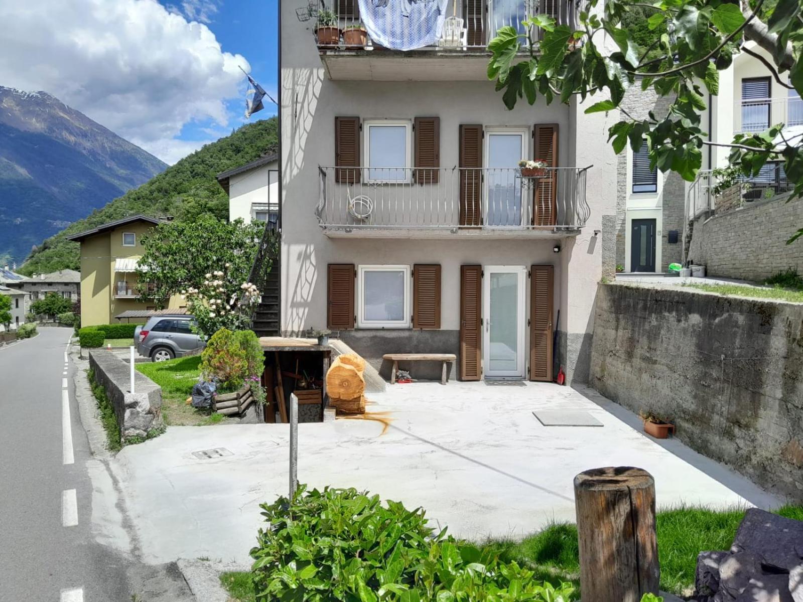 Готель Ca Marasciol A 5 Minuti Dal Trenino Rosso Del Bernina Express Villa di Tirano Екстер'єр фото